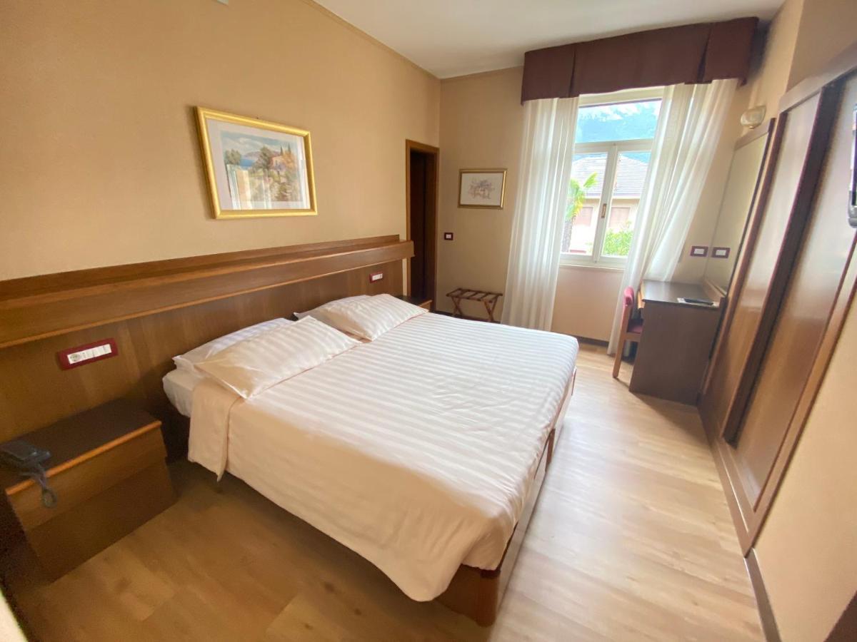 Sunlake Hotel Riva del Garda Bagian luar foto