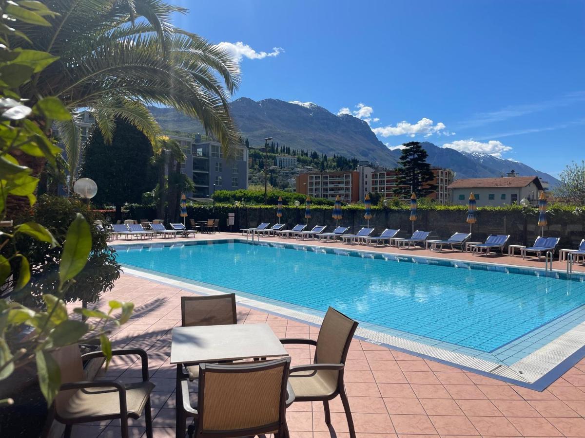 Sunlake Hotel Riva del Garda Bagian luar foto