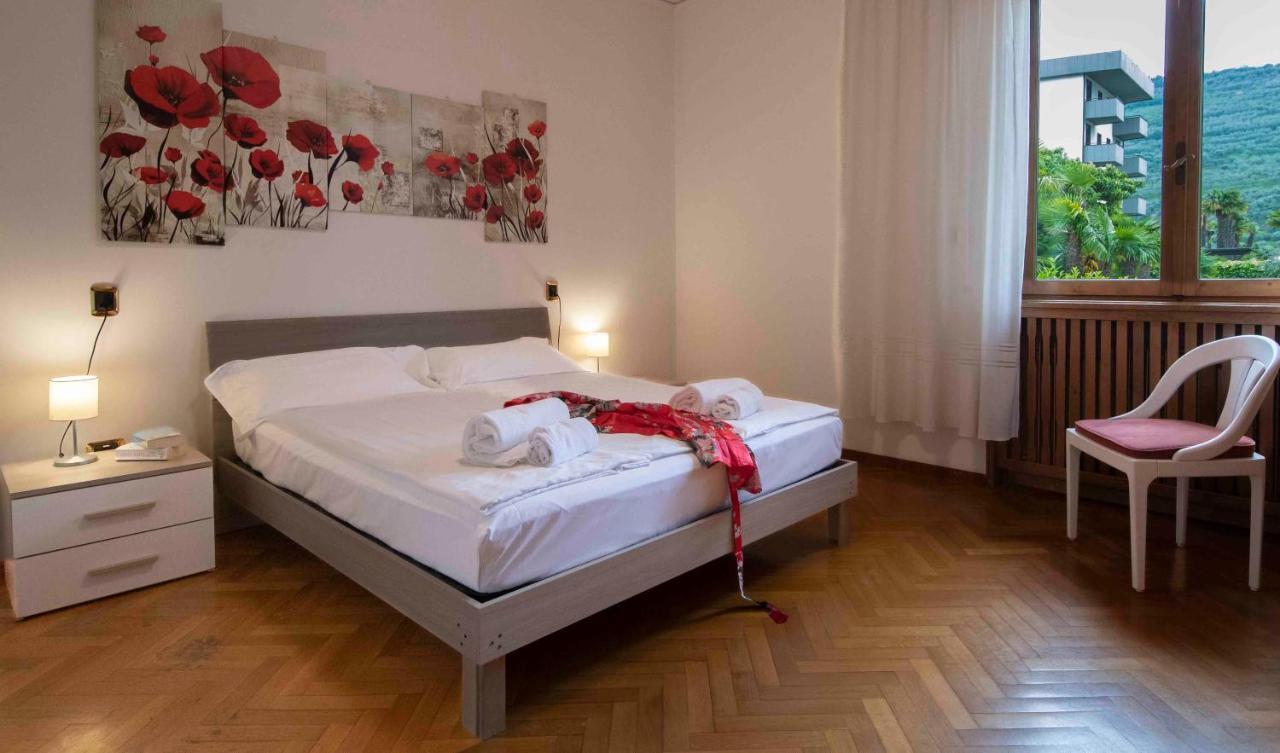 Sunlake Hotel Riva del Garda Bagian luar foto