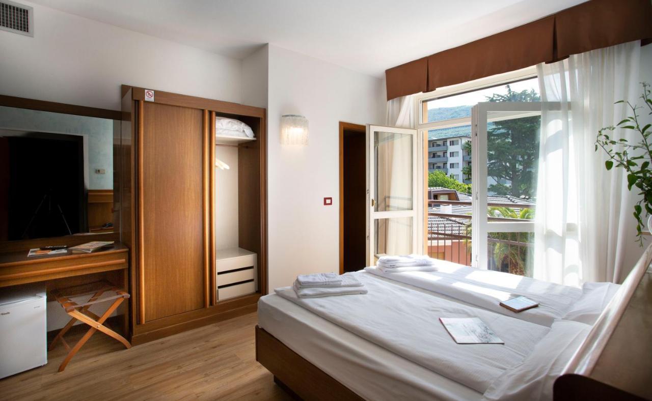 Sunlake Hotel Riva del Garda Bagian luar foto