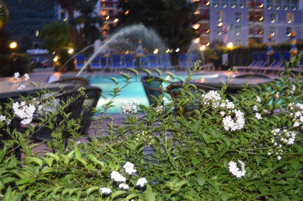 Sunlake Hotel Riva del Garda Bagian luar foto
